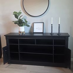 New Black TV Media Console.

67"L x 16"D x 34"H 

Decor or Mirror Not Included 

$265

TV Stand