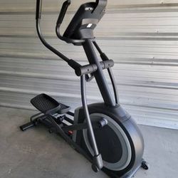 Nordictrack E7.52 Elliptical in Excellent Condition