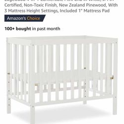 Edgewood 4 in 1 Convertible mini crib in white