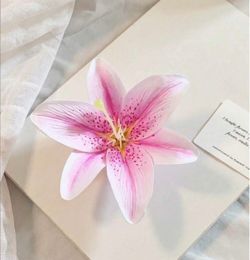 Flower hair clips