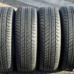 Set 265/70-17 Dunlop en buen estado