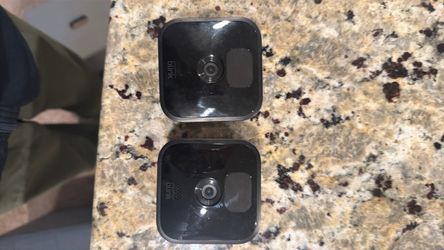 Blink Outdoor Security Cameras – Set of 2 (used)