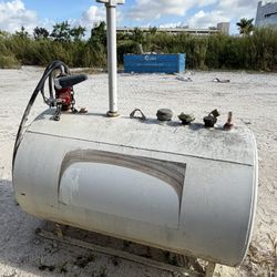 300 Gallon Gasoline Fuel Transfer Tank with Manual Pump