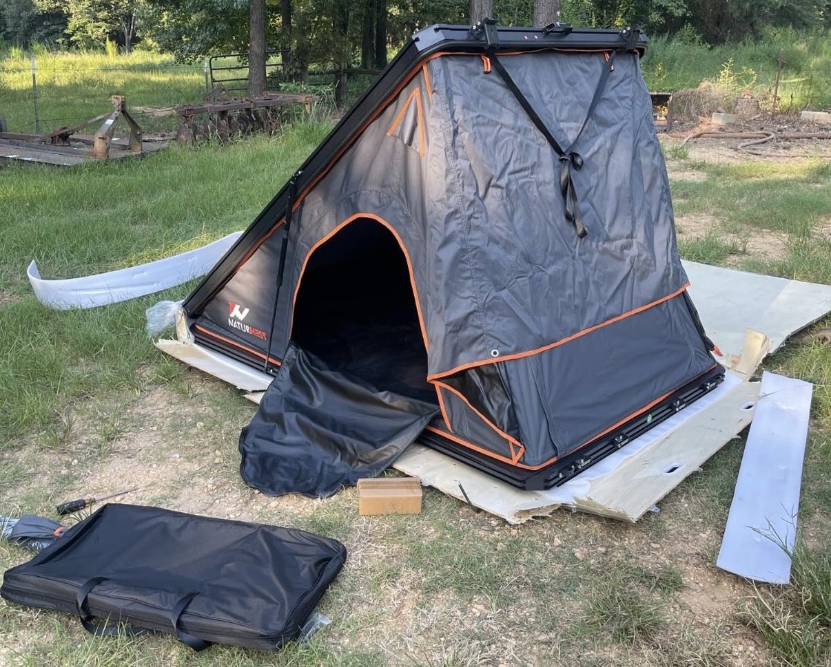 Naturnest Hard Shell Roof Top Tent
