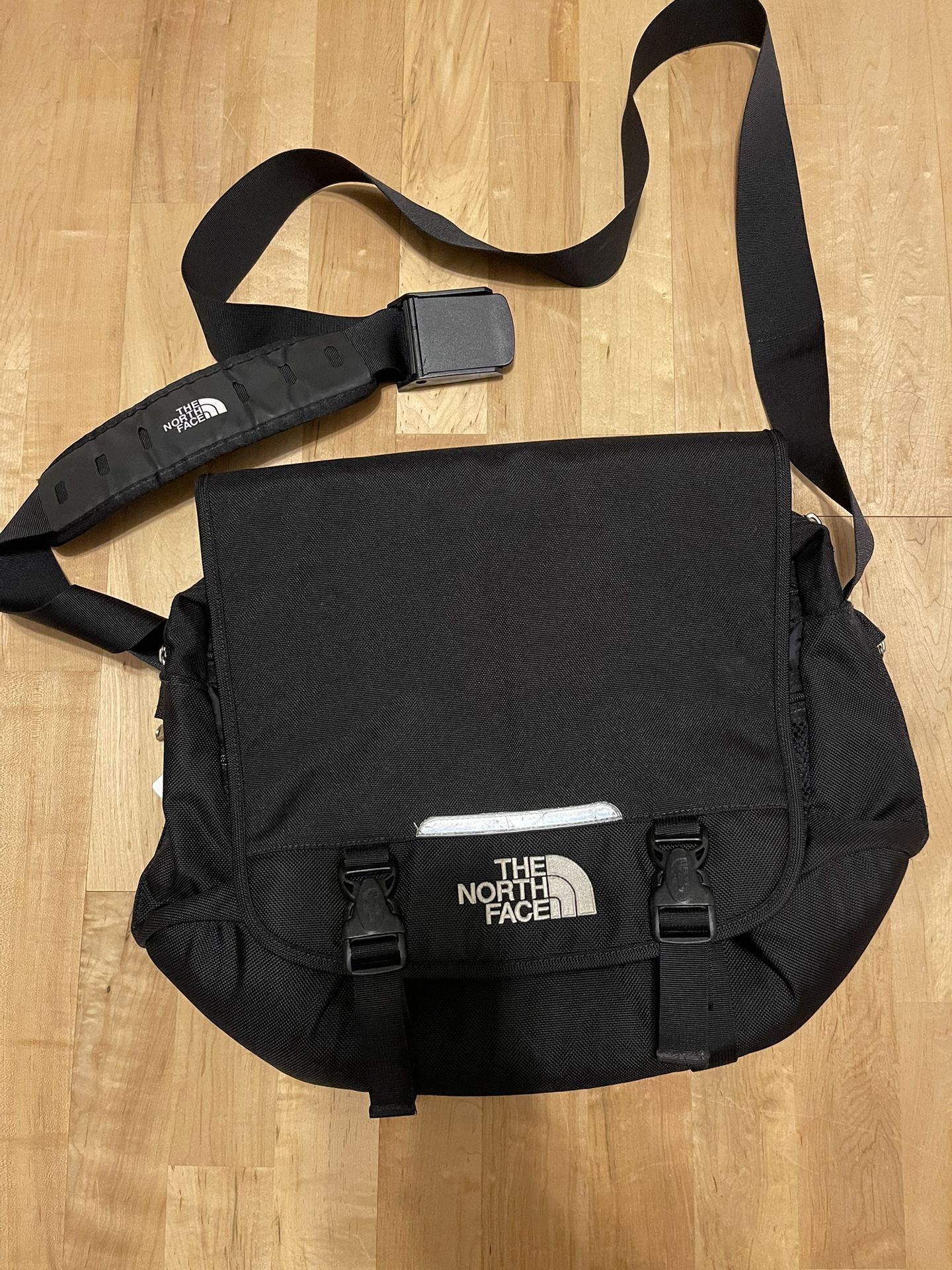 North face Messenger Bag