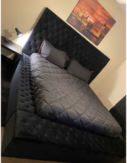 Luxury Kingsize Bed And Mattress 