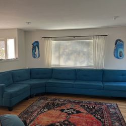 Sectional Couch/ Lounge 