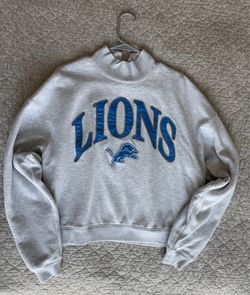 Women’s Detroit Lions Crew Neck Size SMALL