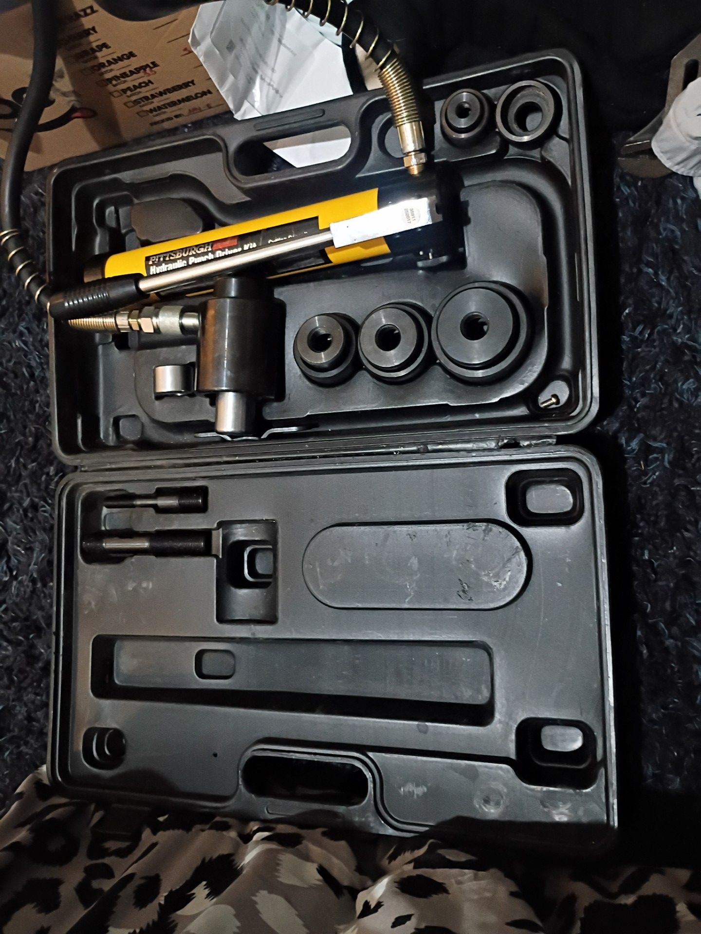 Harbor Freight 14-Piece Hydraulic Punch Driver Kit