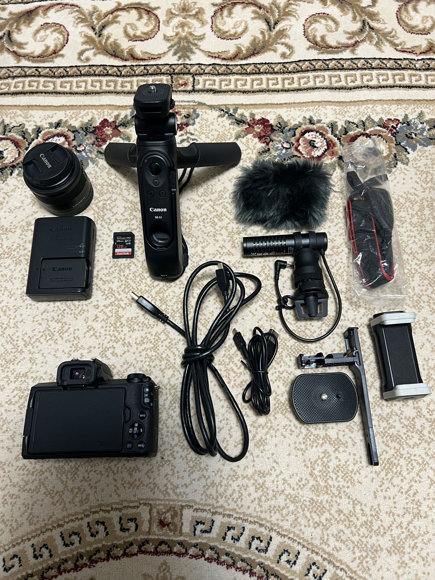 Canon EOS M50 Mark II Mirrorless Camera + Accessories (Excellent Condition)