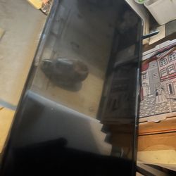 32” Westinghouse Roku Tv (parts)