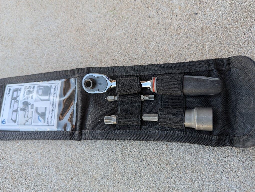 Jeep Wrangler Roof Removal Tool