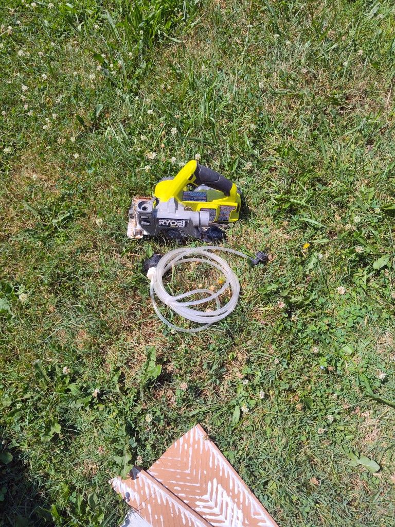 Ryobi Cordless Wet Tile Saw 