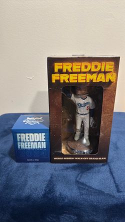 LA Dodgers Freddie Freeman Walk off Bobblehead plus World Series ring set