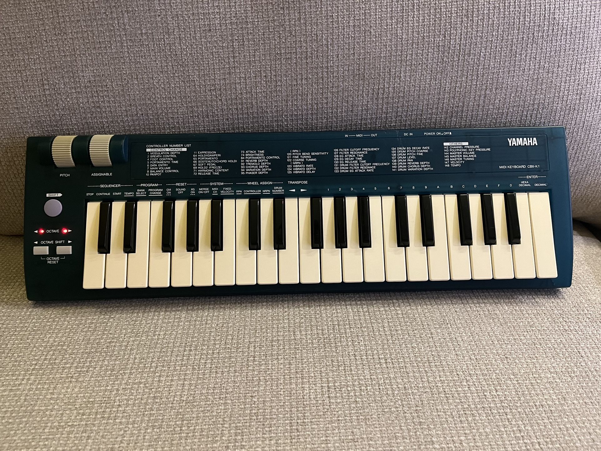 【希少・美品】YAMAHA CBX-K1B YAMAHA CBX-K1B Yamaha CBX K1 Midi Keyboard Rare Transparent Blue