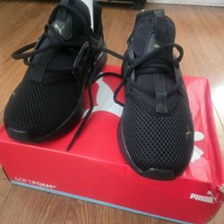 Boys NEW Puma Sneakers