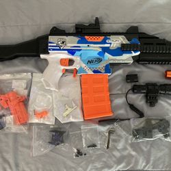 Nerf Scorpion Evo3 Worker Mod, with Nerf Stryfe