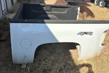 2011 Chevy Truck Bed