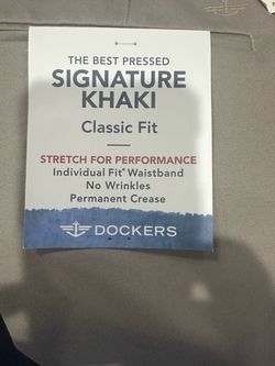 New Dockers brand Men’s Khakis (42” x 34”)