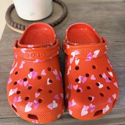 Girl crocs size 1
