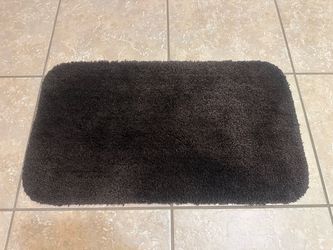 Black Plush Bathroom Bath Rug – 34" x 20"