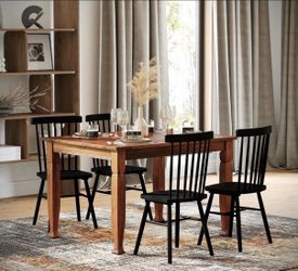 Merrick Lane Finnley 47 Solid Wood Dining Table with Decorative Sculpted Wooden Legs, Seating for 4, Walnut Matte