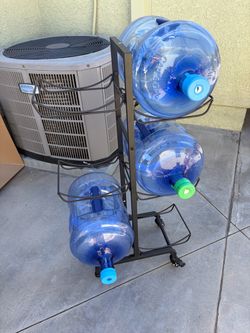 6   Water bottles storage with wheels