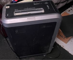 Industrial paper shredder