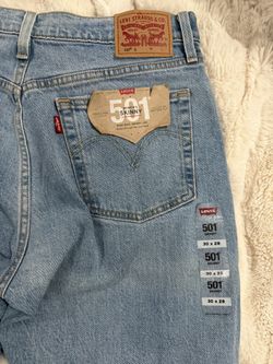 Women’s Levi’s Jeans