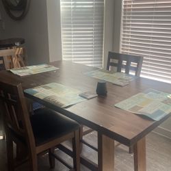 Wooden Table In Great Condition 