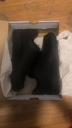 Black Nike Air Force 1