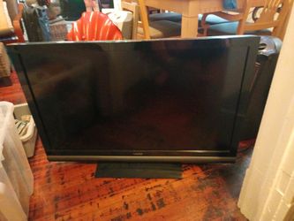 Vizzio 42"  $60 With Fire Stick 
