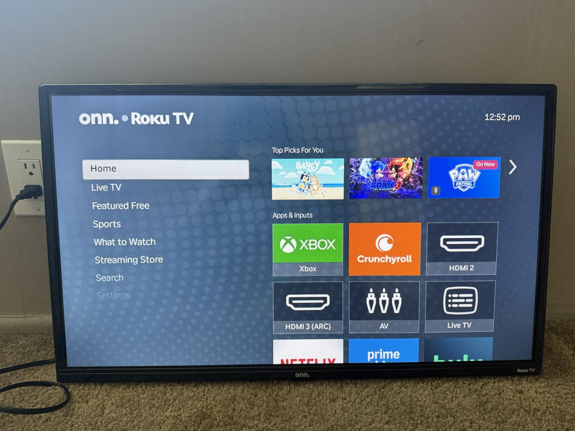 On ROKU 32 Inch TV Perfect Condition