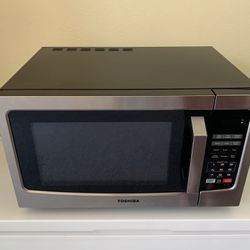Toshiba 1.1 Cu. ft. Microwave Oven, Stainless Steel, EM031M2EC-CHSS