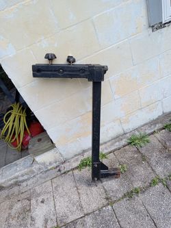 Bike Rack Hitch Style. Holds 3. 