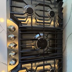 Frigidaire Gas Cooktop very good condition