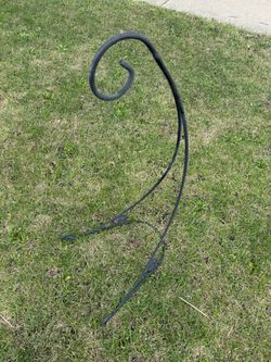 Black Metal Shepherd's Hook Plant Hanger