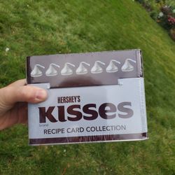 Herseys Recipe Box With  85 Recipe Cards Nip