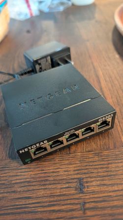 Netgear GS305 5-port Gigabit Ethernet Switch