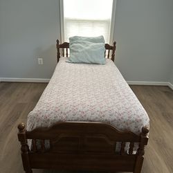 Twin Bed, Mattress, & Box Springs