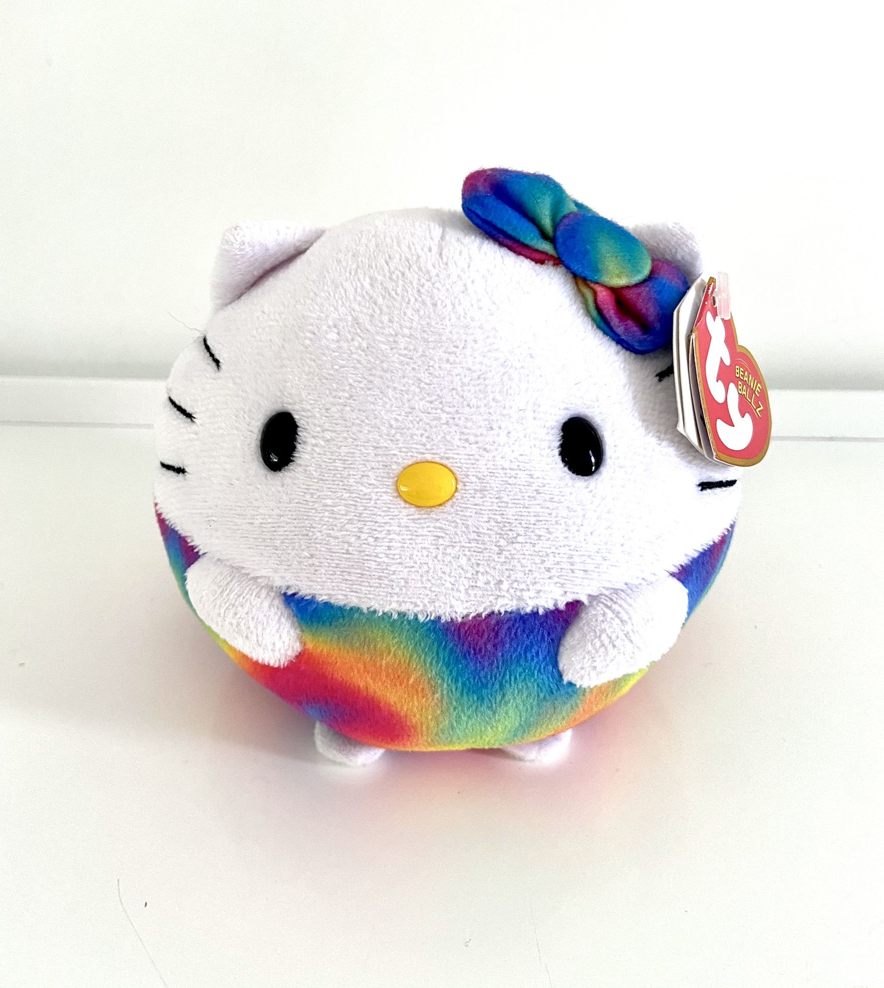 TY Hello Kitty Round Plush  NEW 