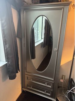 Wardrobe platinum gray