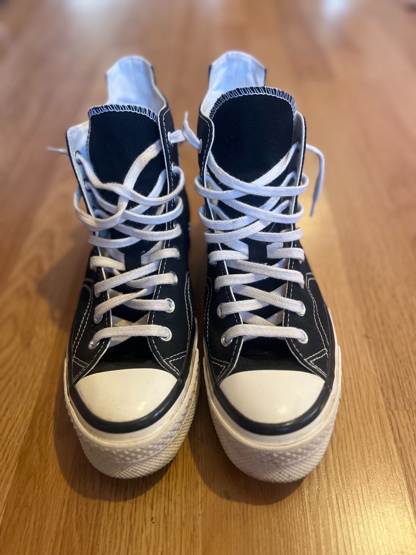 Platform High Top Converse Chuck Taylor - Size 10 W (8 M)