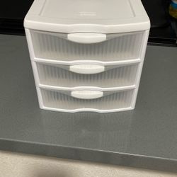 Small Space Organizer $5