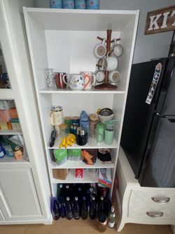 Tall kitchen storage cabinet