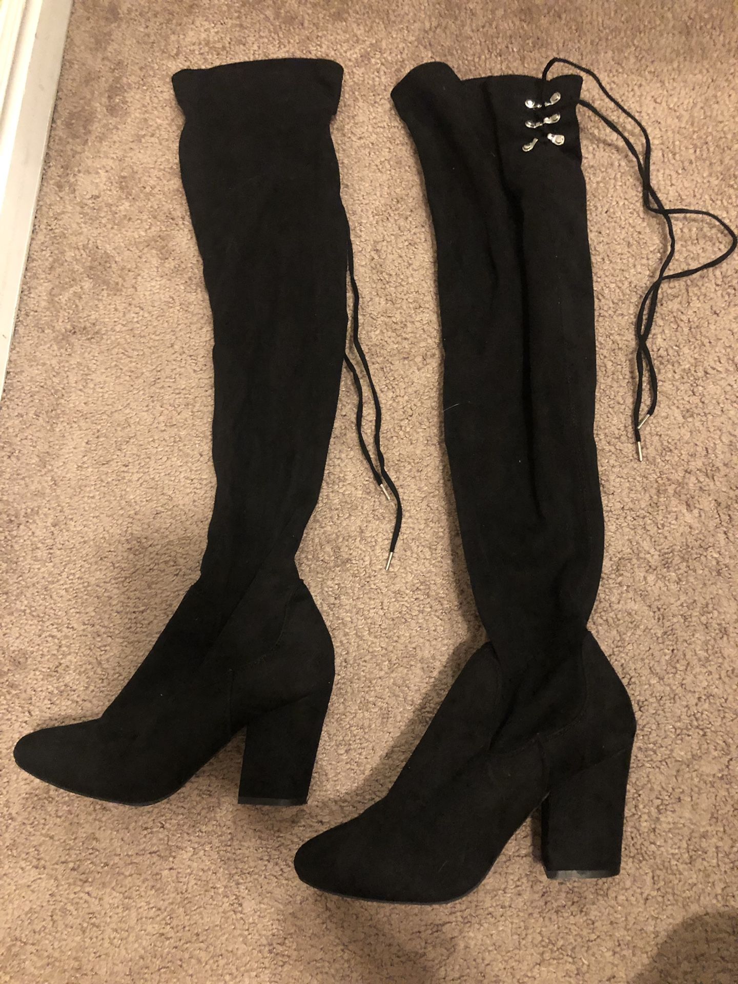 Thigh-high heels - Size 7