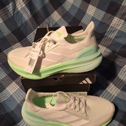 adidas UltraBoost 5X Women's Size 7.5 FTWWHT/DSHGRY/LIMBUR JQ2927 Running Shoes