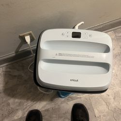Cricut Easy Press 3  12x10