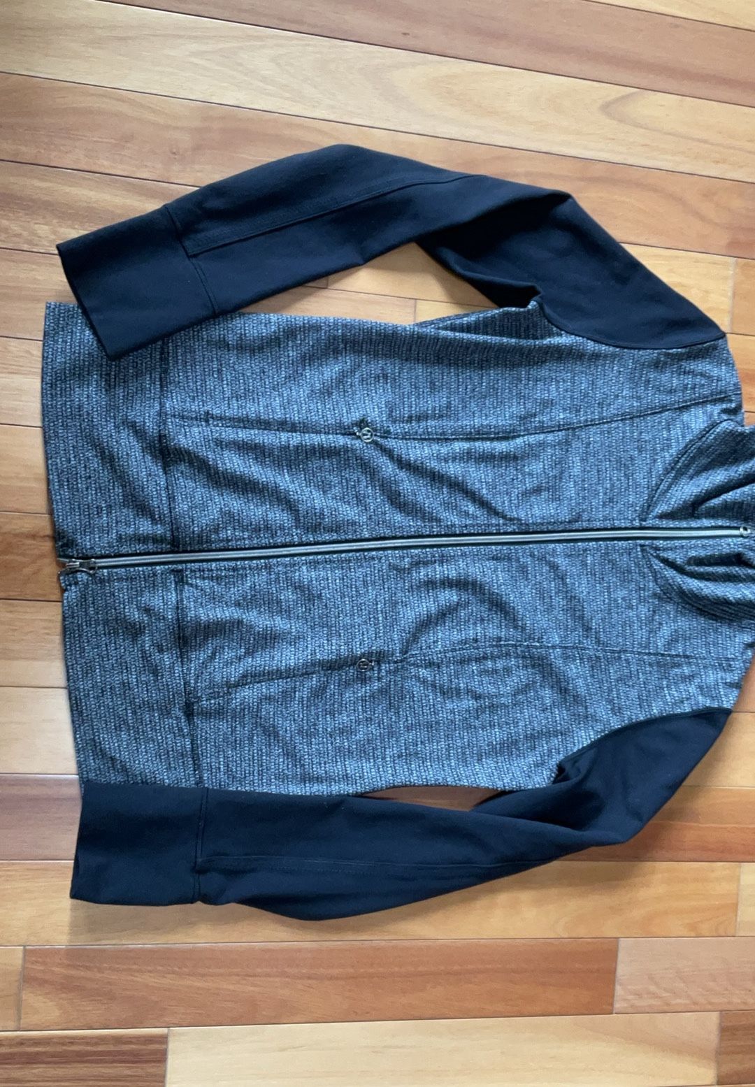 Lululemon Daily Yoga Jacket Women Sz 8 Slub Denim Polar Haze Black GentleUse EUC