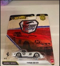 Hot Wheels Premium Ferrari 250 GTO Vintage Racing